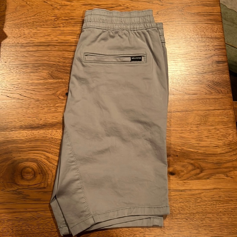 Mens Hollister JOGGER shorts. Size XS. LIKE NEW
